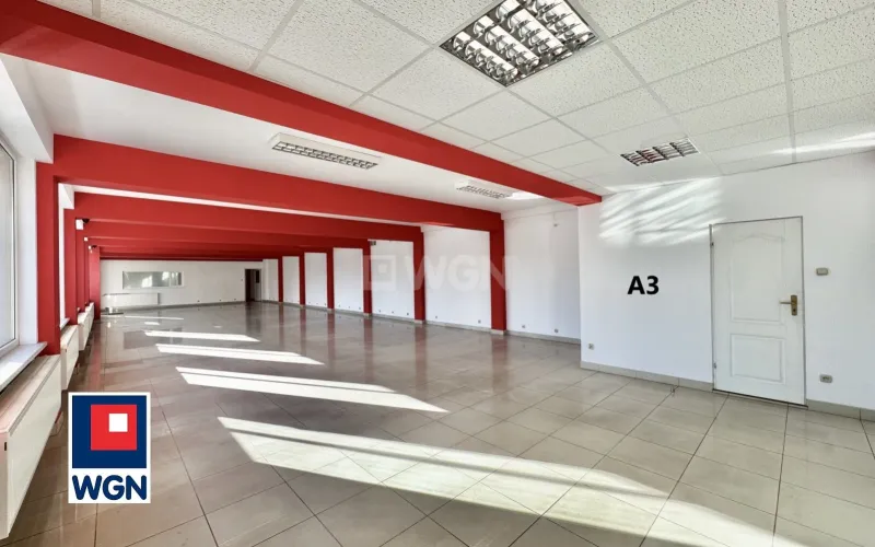 Lokal usługowy na  sprzedaż Poręba - Piękny lokal po remoncie, cały parter w centrum Poręby