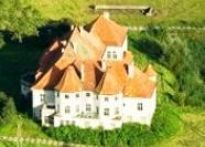 WGN sprzedaje pałac w ok. Koszalina w cenie 2,3 mln PLN