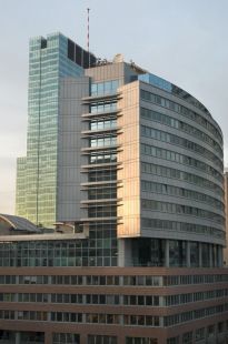 Biurowiec Warsaw Towers ma certyfikat BREEAM