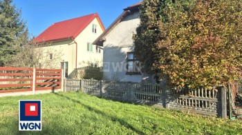 Dom wolnostojący na sprzedaż Pluty