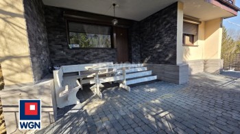 Pensjonat na  sprzedaż Wisła - Dom na wzgórzu w sąsiedztwie lasu.