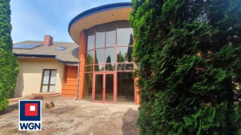 Dom na  sprzedaż Kwidzyn - Przestronny dom z ponadczasową architekturą