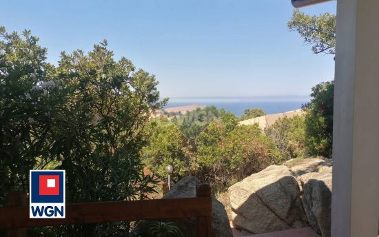 Mieszkanie na  sprzedaż Costa Paradiso - NIERUCHOMOŚĆ Z OGRODEM I WIDOKIEM NA MORZE